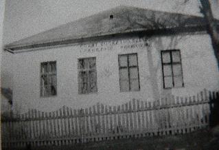 Budova Grckokatolckej ruskej nrodnej koly, v ktorej spoiatku sdlila 1. A trieda